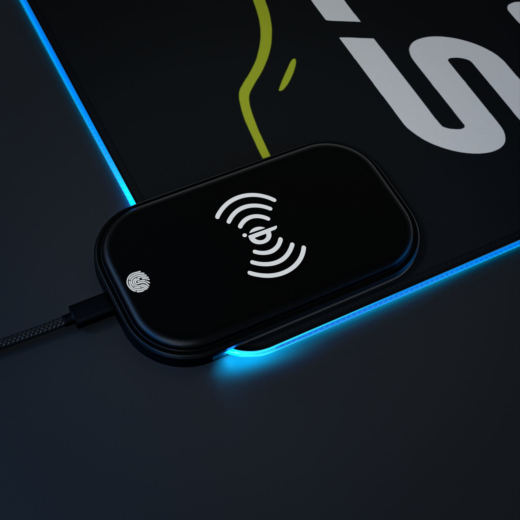 Street Triple 765 Moto2 Edition — RGB Wireless Charging Desk Mat